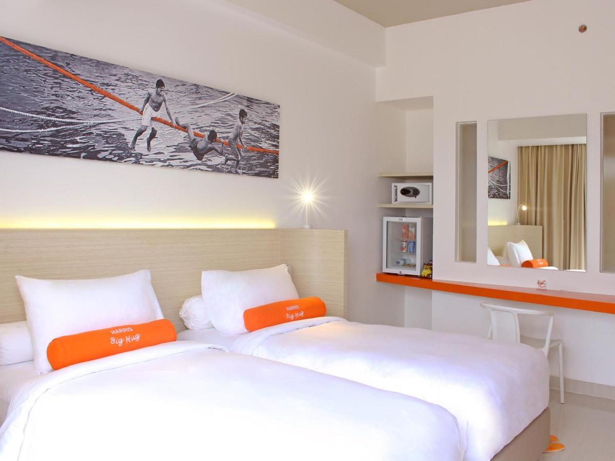 Harris Hotel Samarinda Exterior photo
