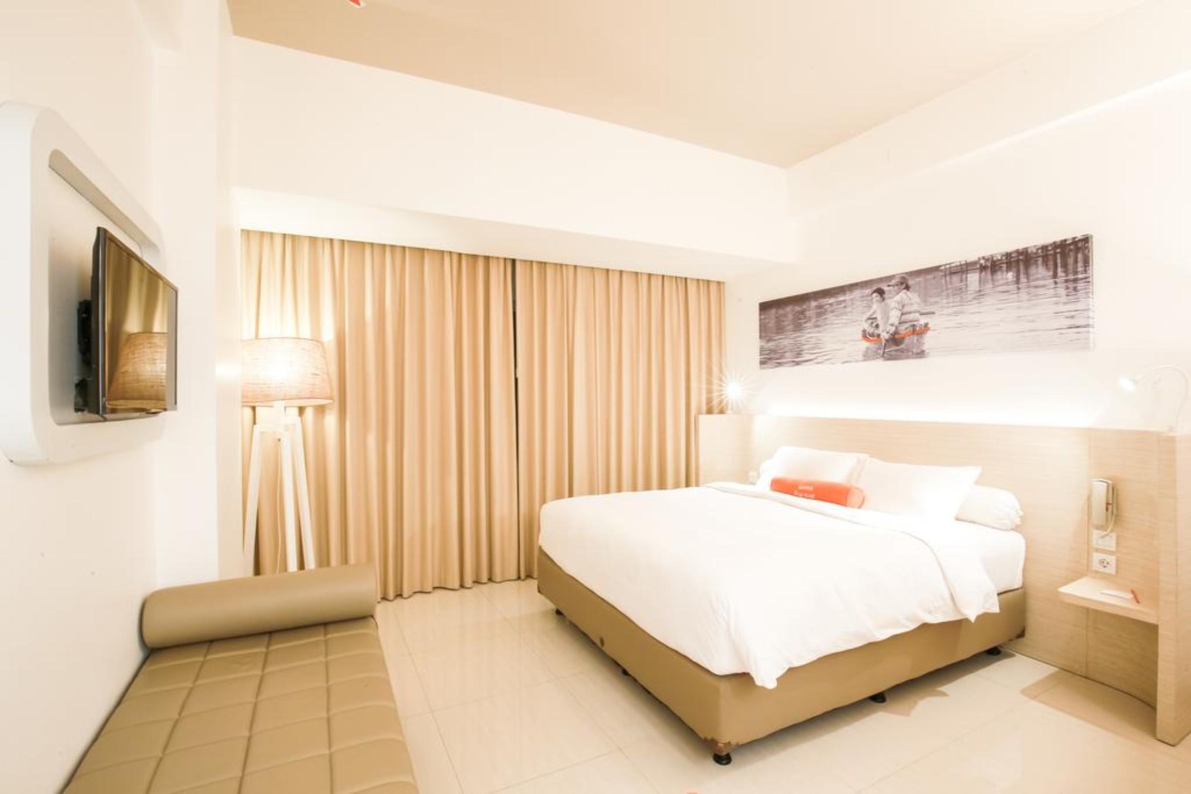Harris Hotel Samarinda Exterior photo